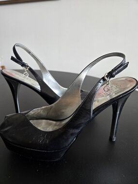 ​Guess by Marciano Expected Black Leather Platform Slingback Heels Charms 7.5